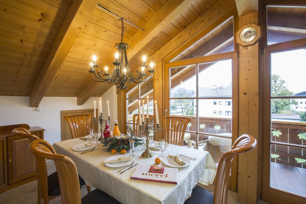 Golden Gapa Penthouse 1 Διαμέρισμα Γκάρμις-Παρτενκίρχεν Δωμάτιο φωτογραφία